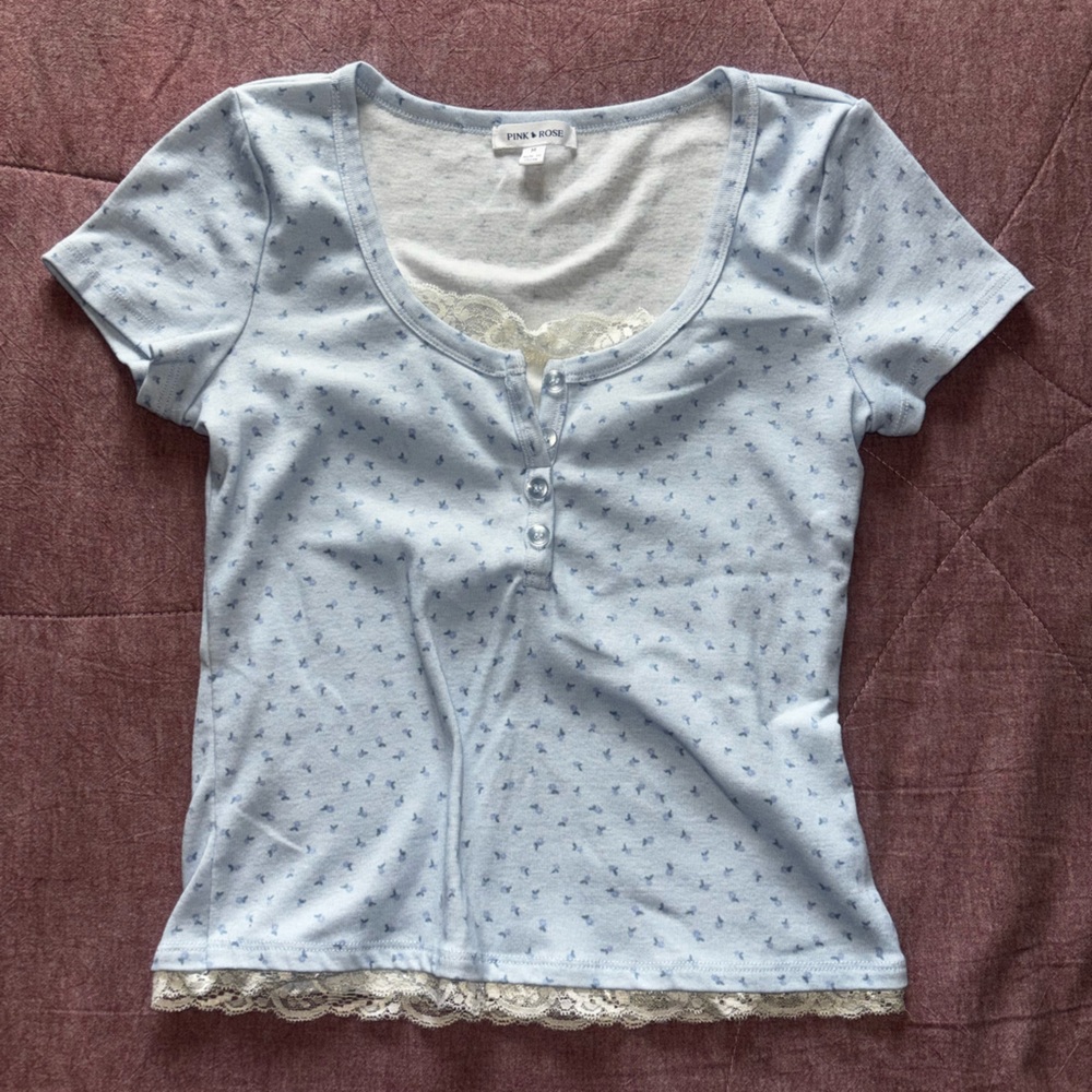 Light Blue Floral Short Sleeve Tee